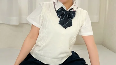 FC2-PPV-3979725 ☆ 豐滿’s “豐滿Fart” ☆ Soccer Club Surimai 18 years old