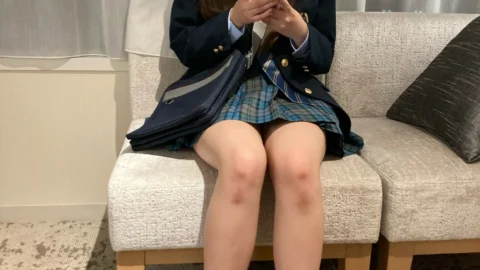FC2-PPV-3289780 Limited special price now! 7980 → 2980 [Unreleased regular work] [Complete appearance] SS class! Agata ③ Full-time, born in 2004 E-cup **○○ student! The first vaginal ejaculation during my unmarried life! *Minimal fixed-point frequ