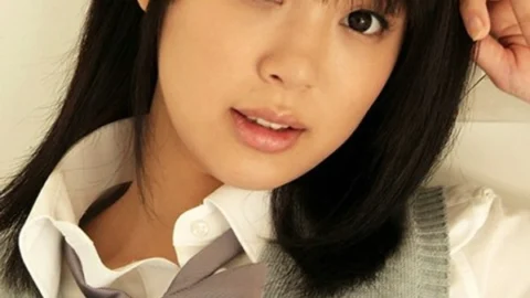 DV-1195 [Specials] The origin of Aoi Tsukasa! The first sex full of embarrassment in the debut work has appeared! Even if you blame the question immediately after being inserted, you can answer steadily, but the expression is pleasant. Perhaps it was too