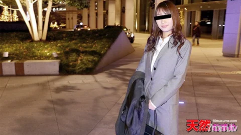 072815-01 Amateur Gachinanpa ~ I have picked up an office lady waiting for a bus ~