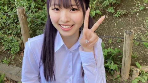 FC2-PPV-3299187 Ayu-chan, an innocent angel from the East and the West, who is 18 years old and has a radiant smile!